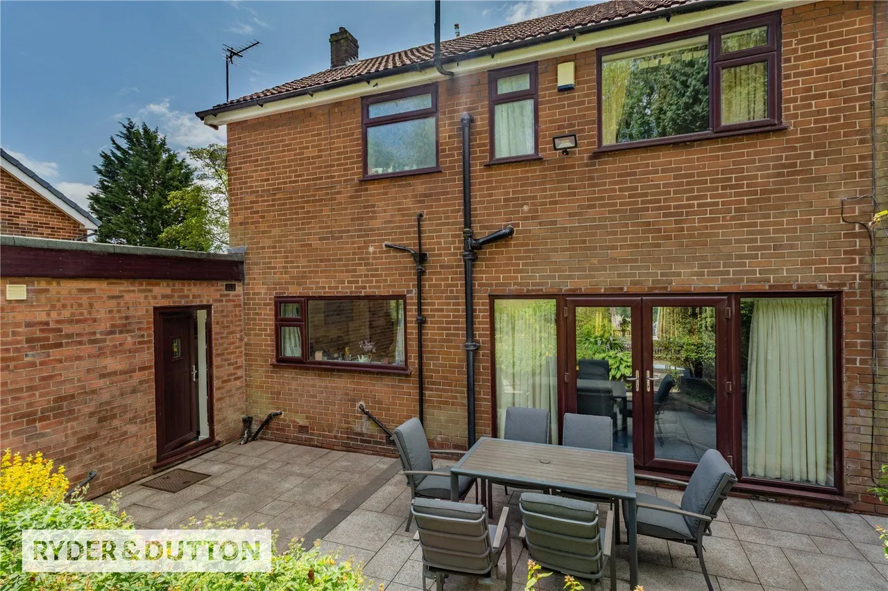 Thorncliffe Park, Royton, OL2, photo 32