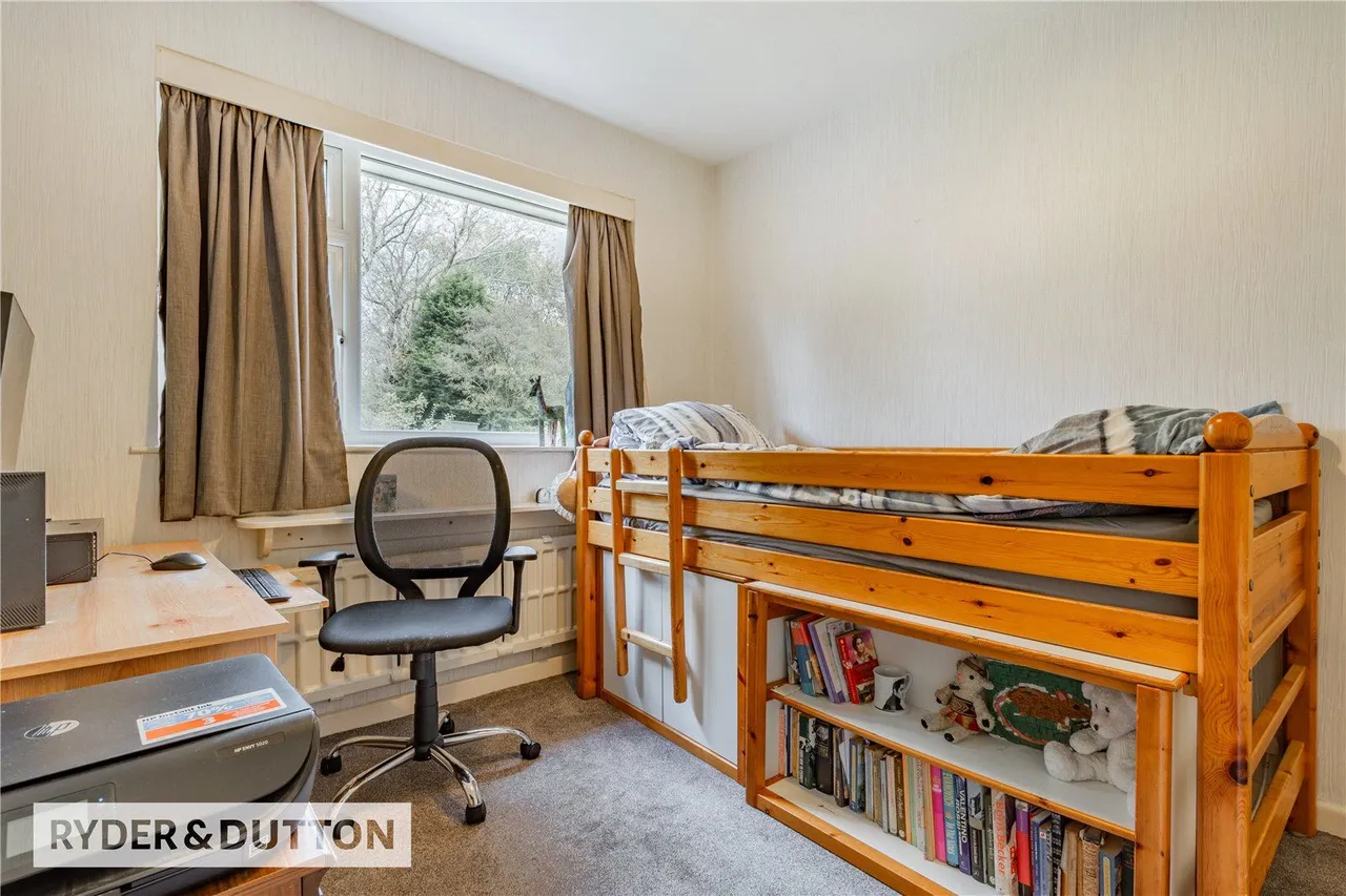 Thorncliffe Park, Royton, OL2, photo 23