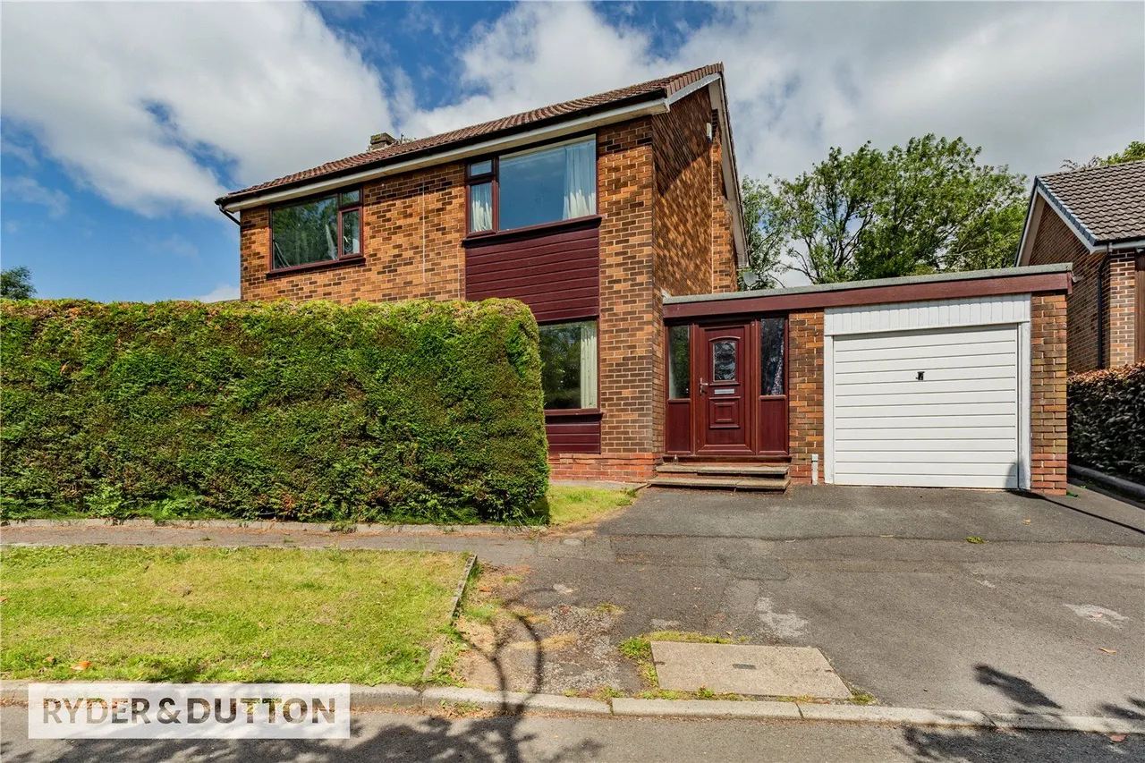 5 bed house for sale, Thorncliffe Park, Royton, OL2