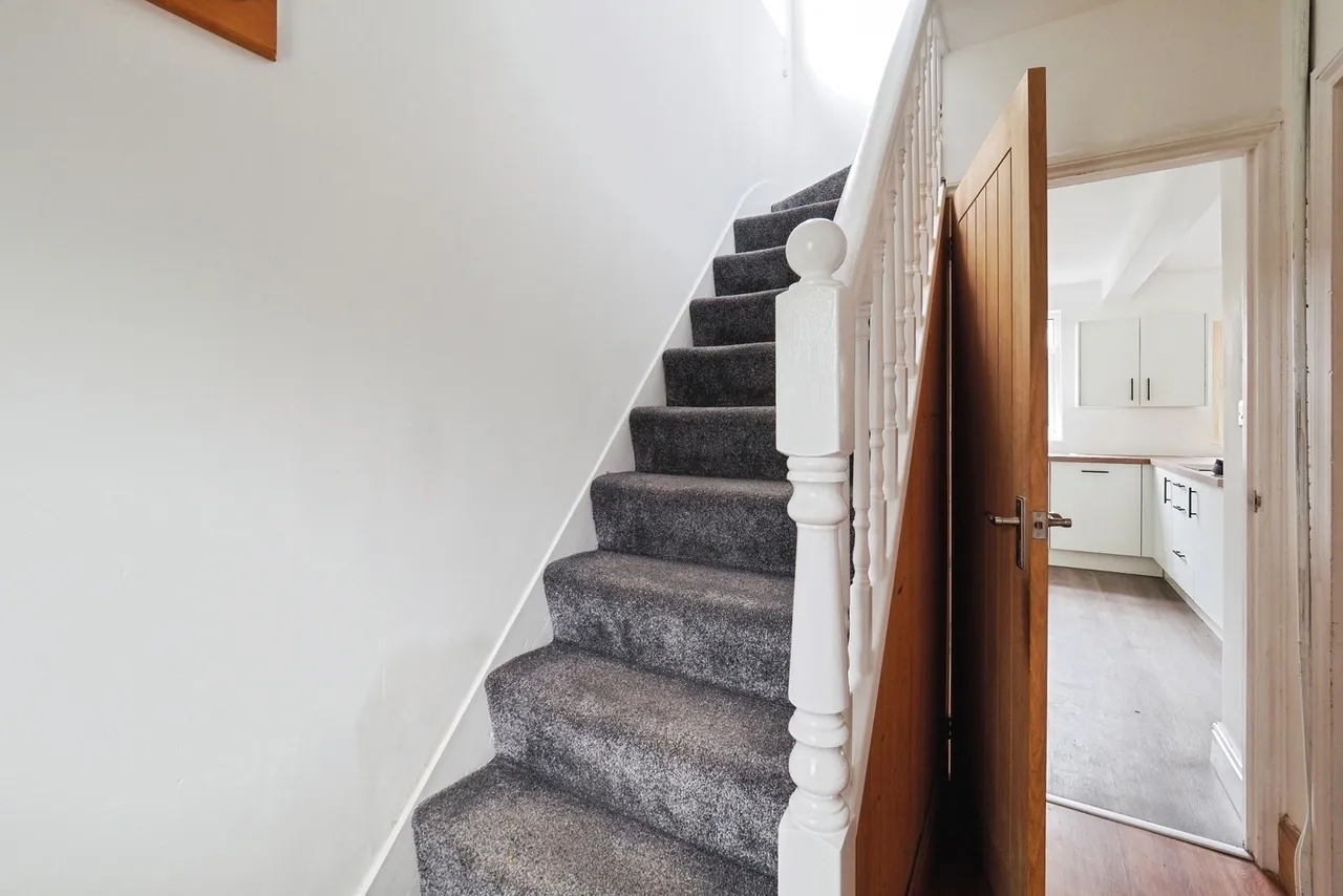 Lilac Crescent, Beeston, Nottingham, Nottinghamshire, NG9, photo 12