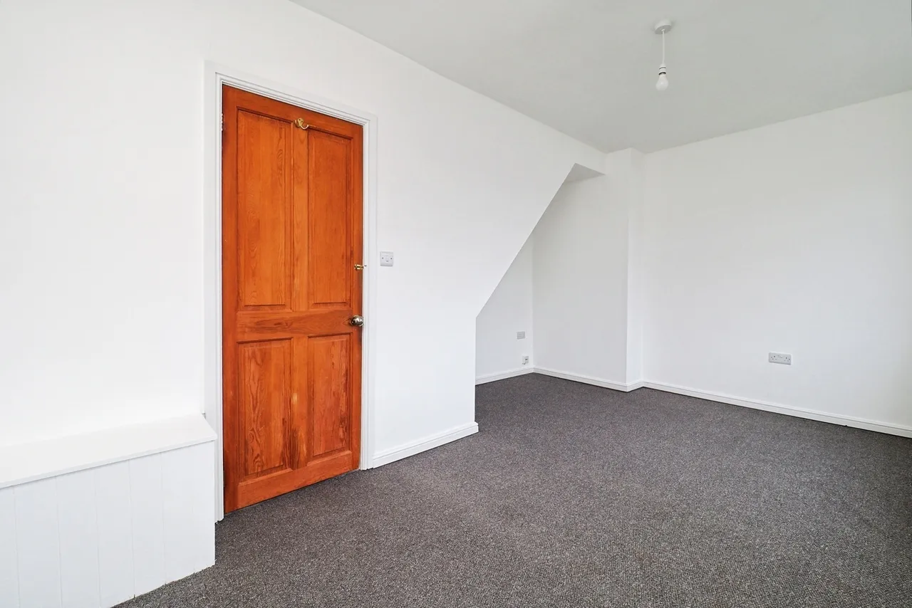 Lilac Crescent, Beeston, Nottingham, Nottinghamshire, NG9, photo 15