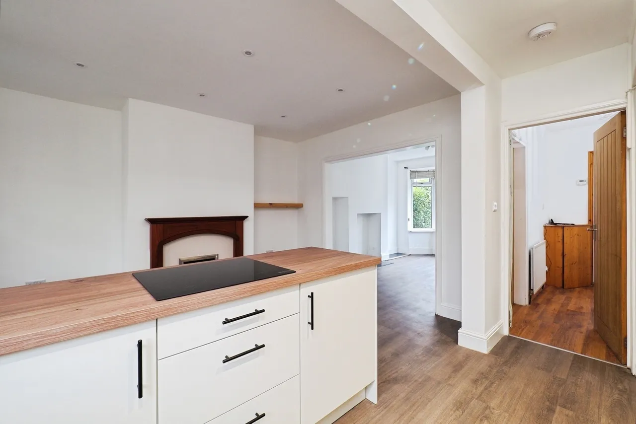 Lilac Crescent, Beeston, Nottingham, Nottinghamshire, NG9, photo 6