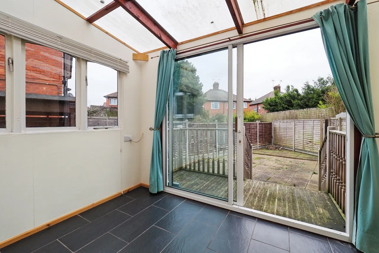 Lilac Crescent, Beeston, Nottingham, Nottinghamshire, NG9, photo 11
