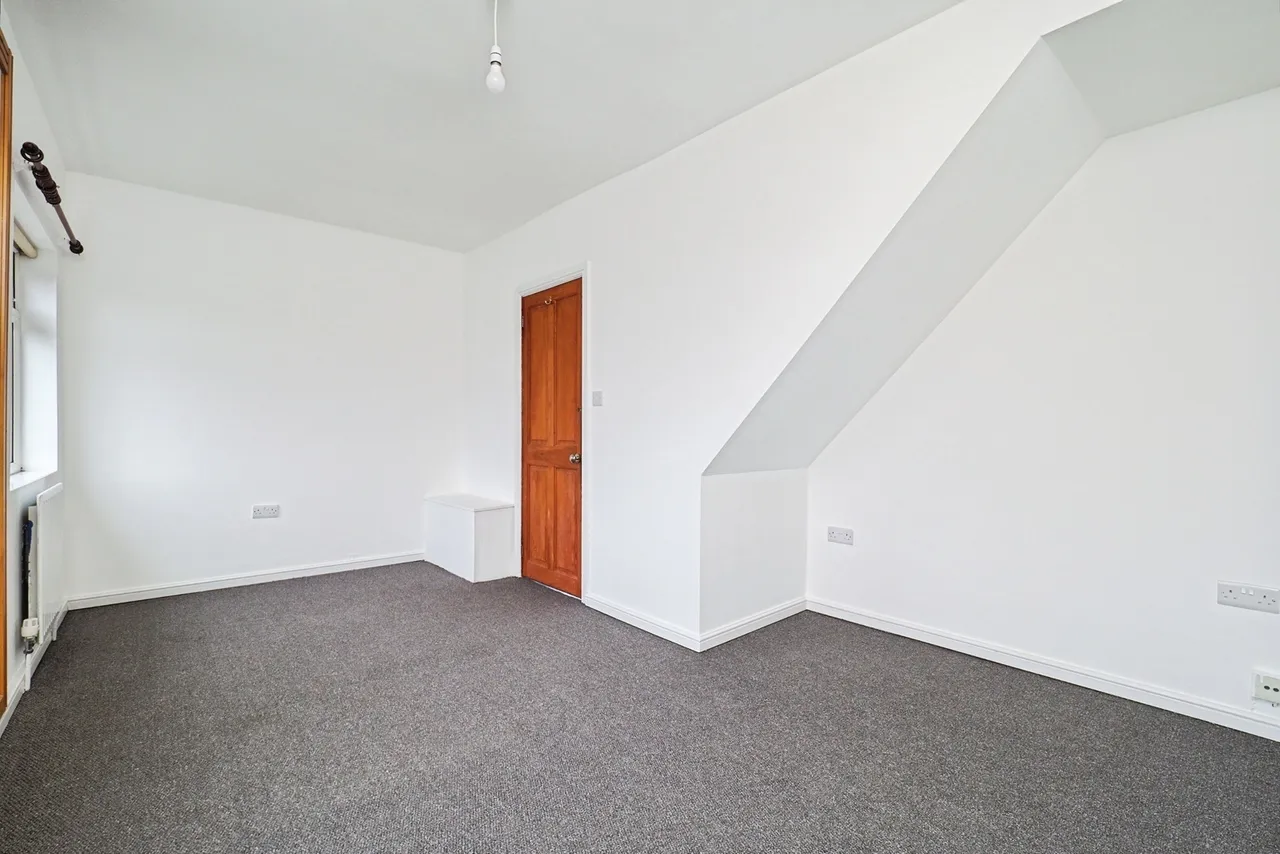 Lilac Crescent, Beeston, Nottingham, Nottinghamshire, NG9, photo 14