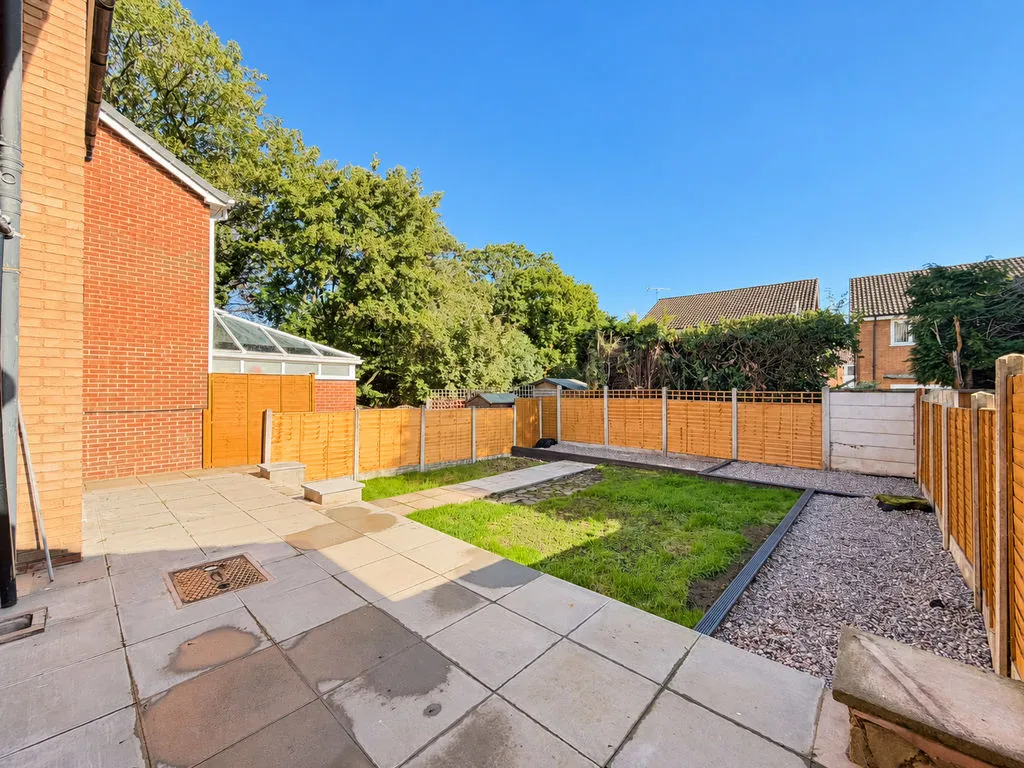 Fishley Close, Lower Farm, WS3, photo 8