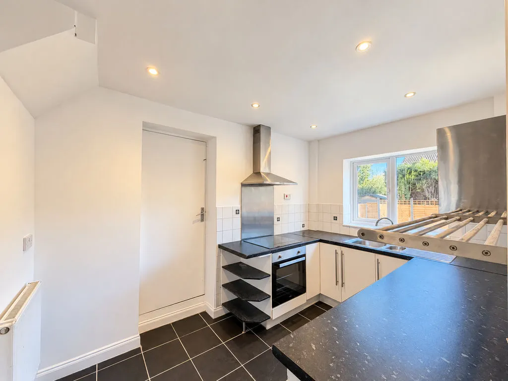 Fishley Close, Lower Farm, WS3, photo 5