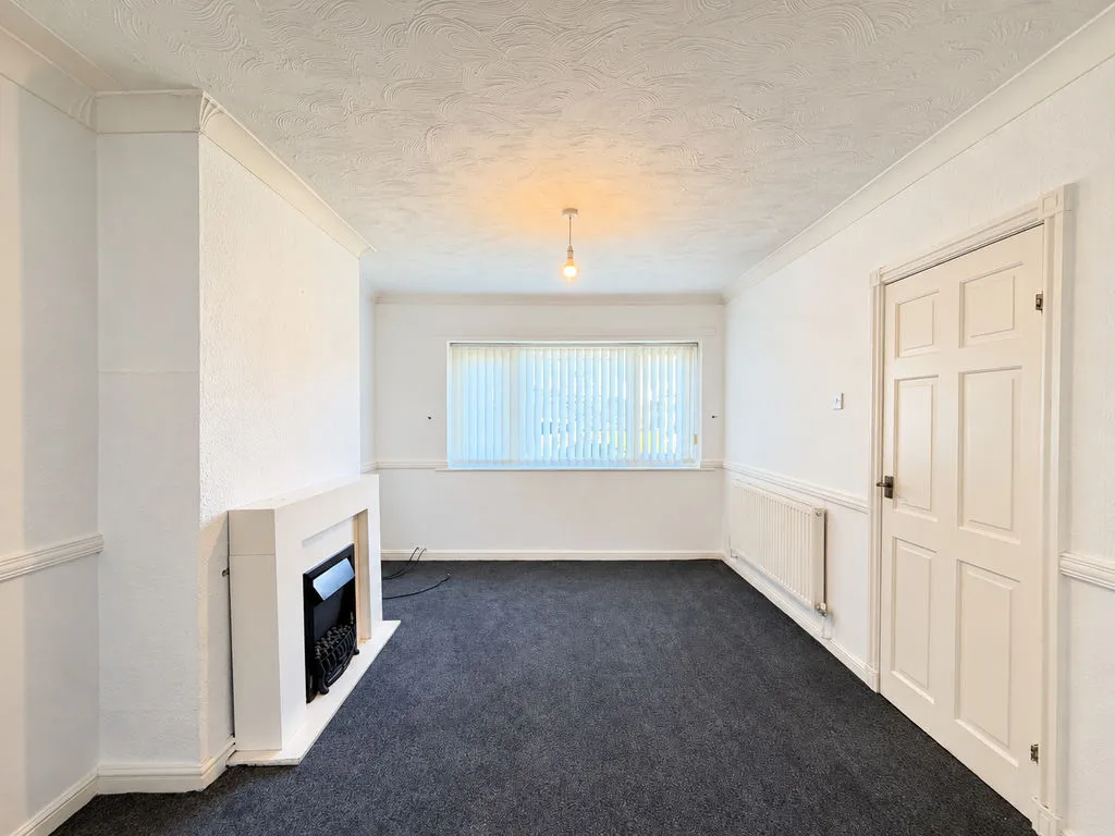 Fishley Close, Lower Farm, WS3, photo 3