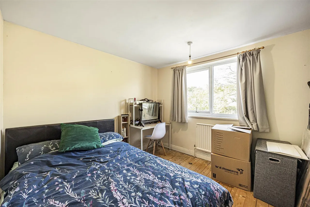 Abingdon Drive, Caversham, RG4, photo 5