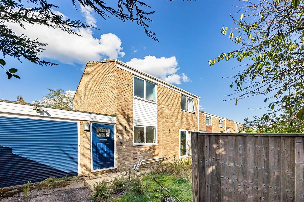3 bed house for sale, Abingdon Drive, Caversham, RG4