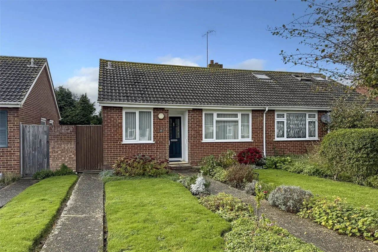 2 bed house for sale, East Preston, Littlehampton, BN16
