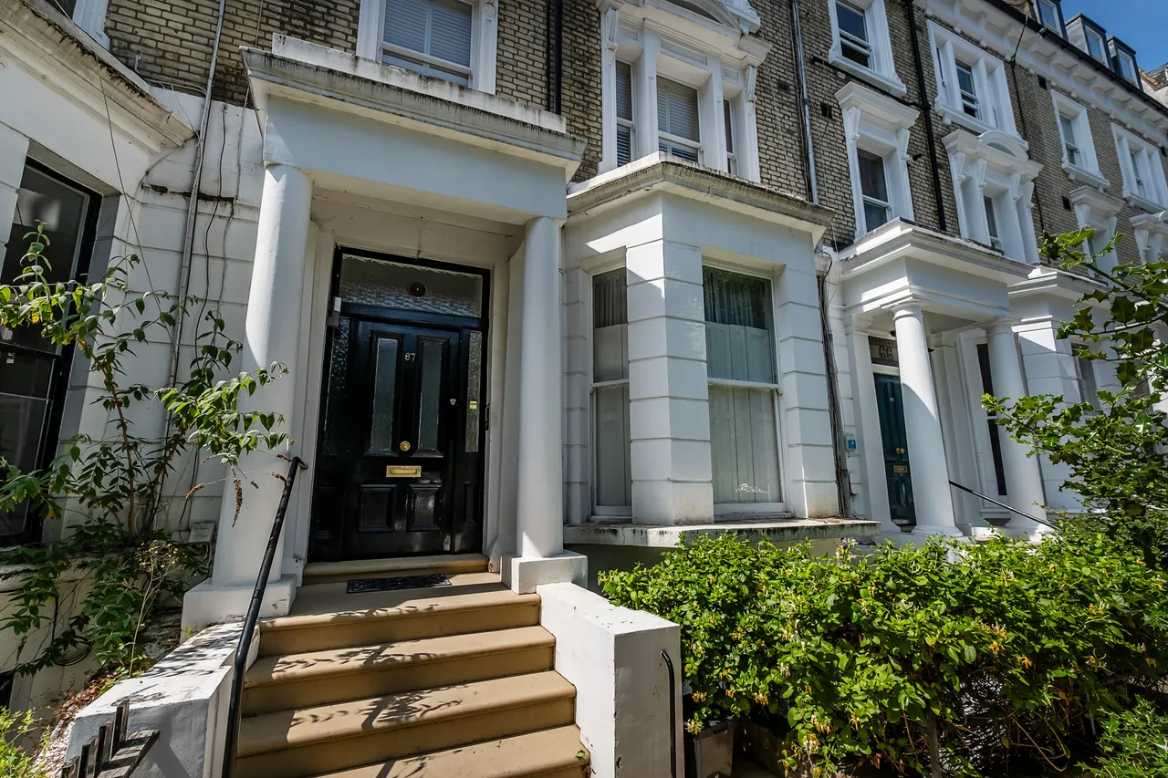 Elsham Road, London, W14, photo 2