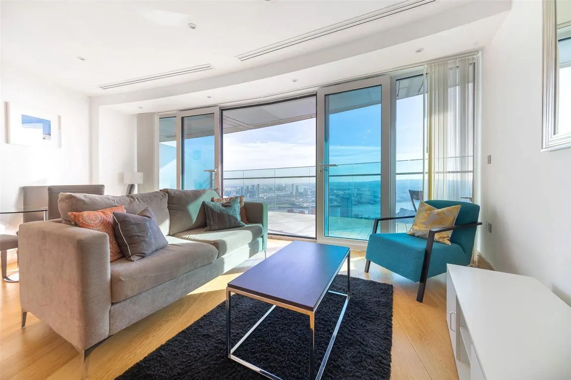 2 bed flat for sale — Arena Tower, London