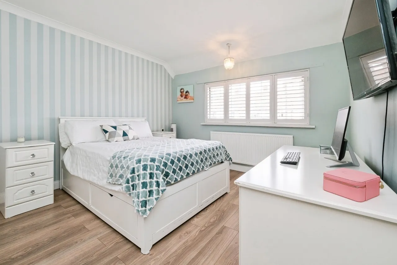 Hamble Lane, South Ockendon, RM15, photo 13