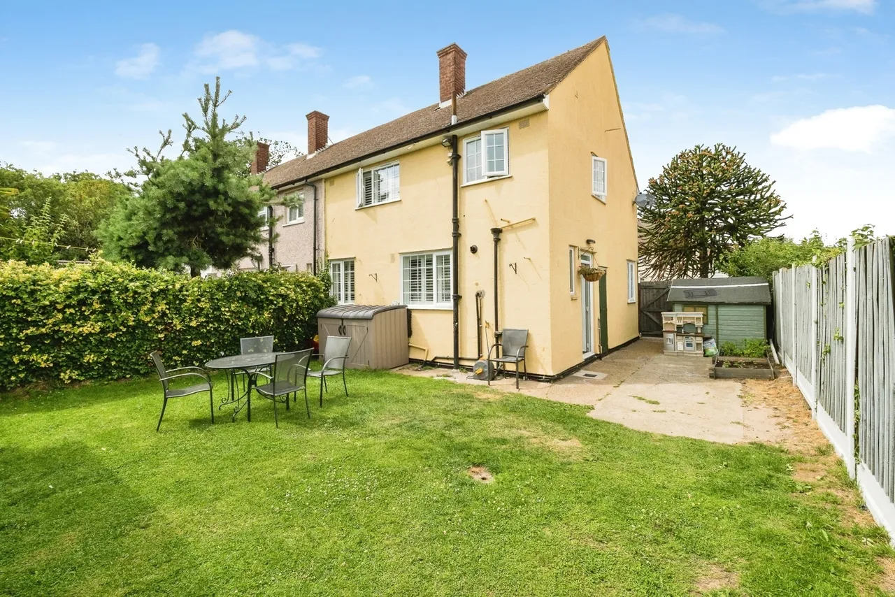 Hamble Lane, South Ockendon, RM15, photo 2