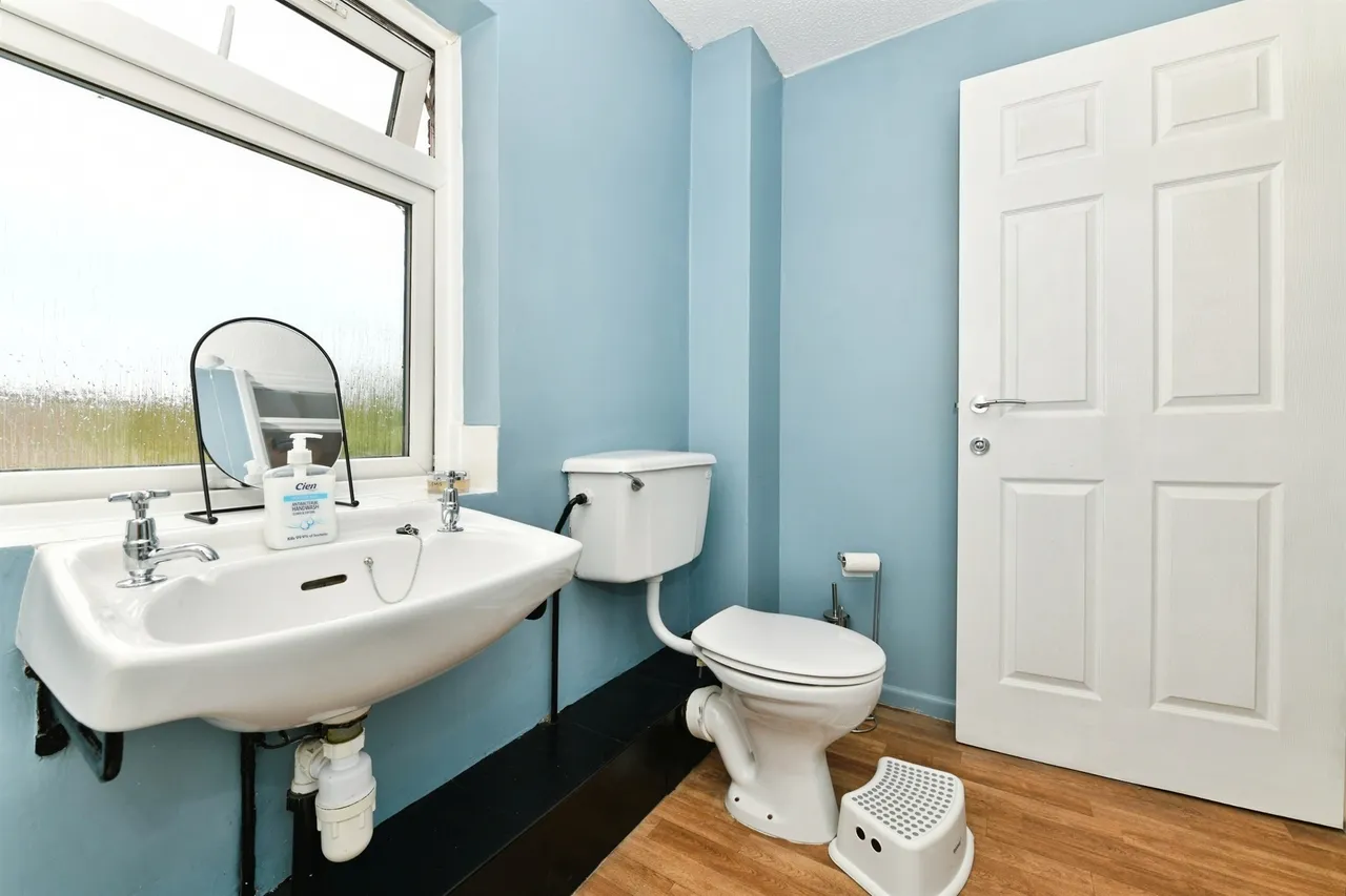 Barnard Court, Wells, BA5, photo 18