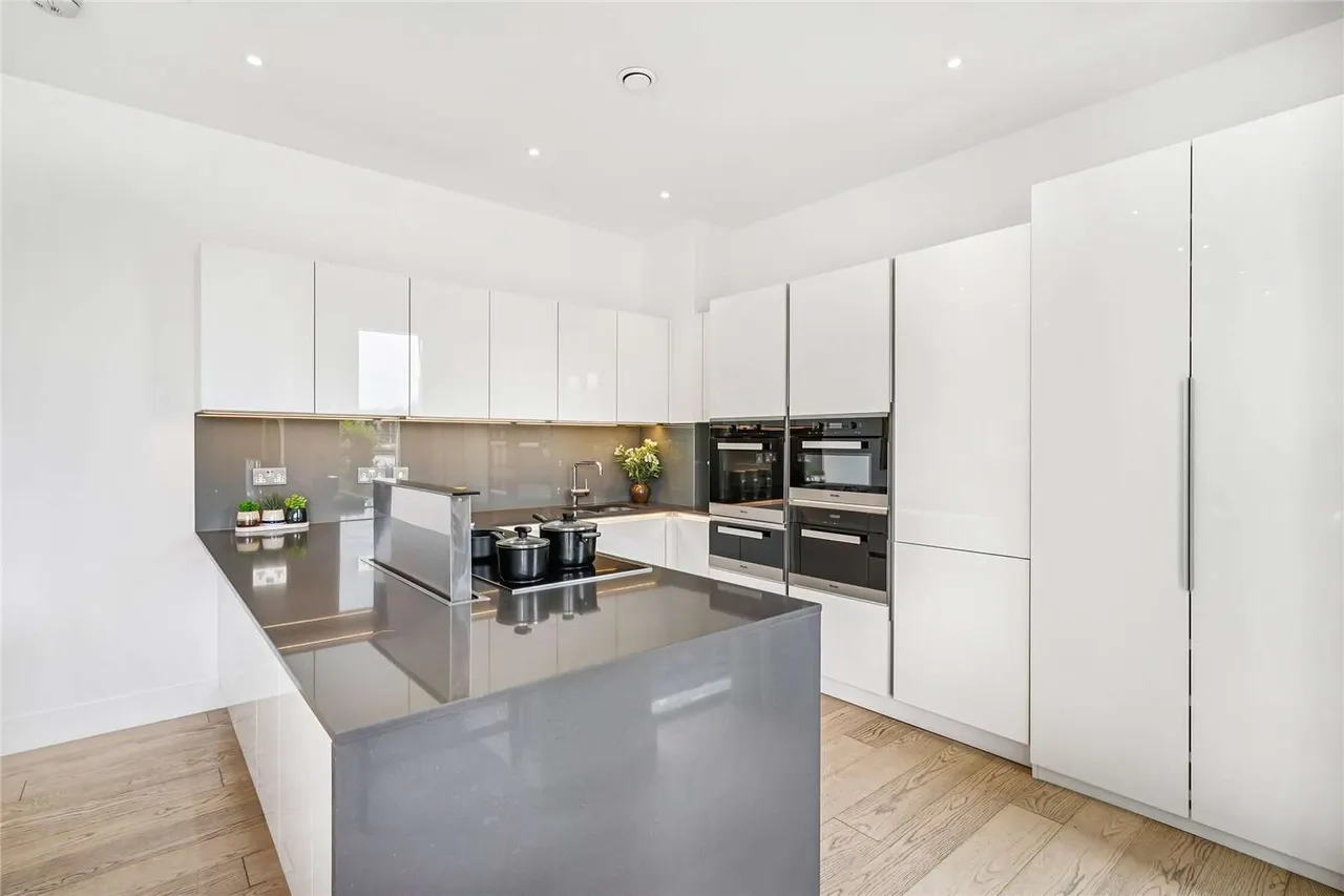 Riverwalk Apartments, 5 Central Avenue, Fulham, London, SW6 2GQ, photo 4