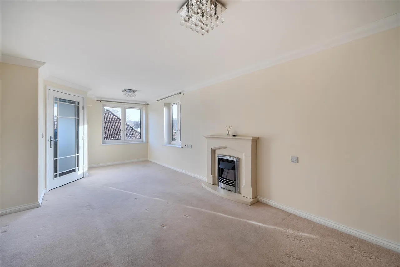 West Street, Wells, BA5, photo 2
