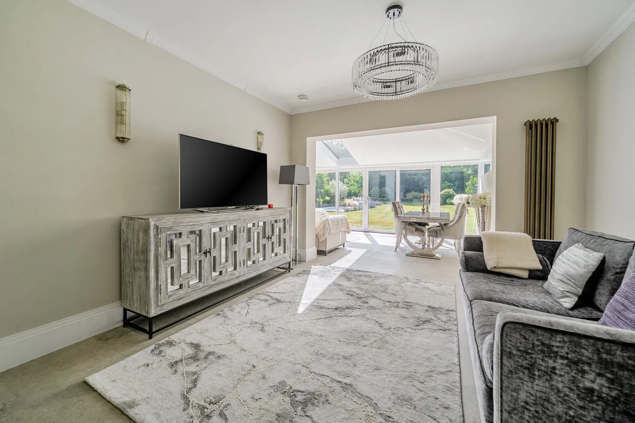 Knowle Grove, Virginia Water, GU25, photo 7