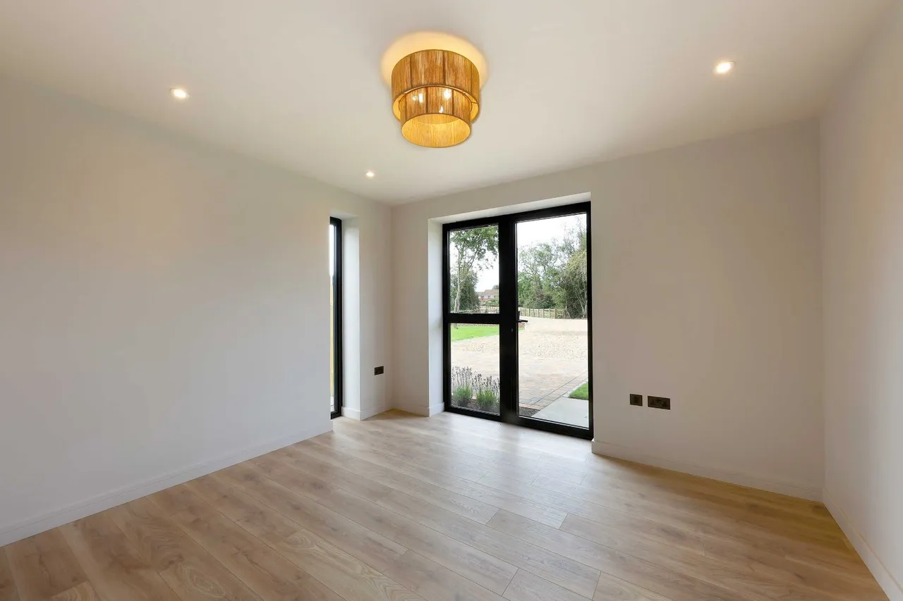 Rookery Meadow, Holmer Green, HP15, photo 12