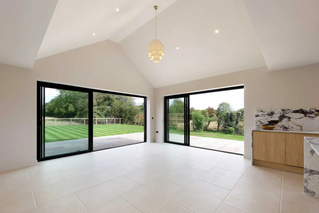 Rookery Meadow, Holmer Green, HP15, photo 6