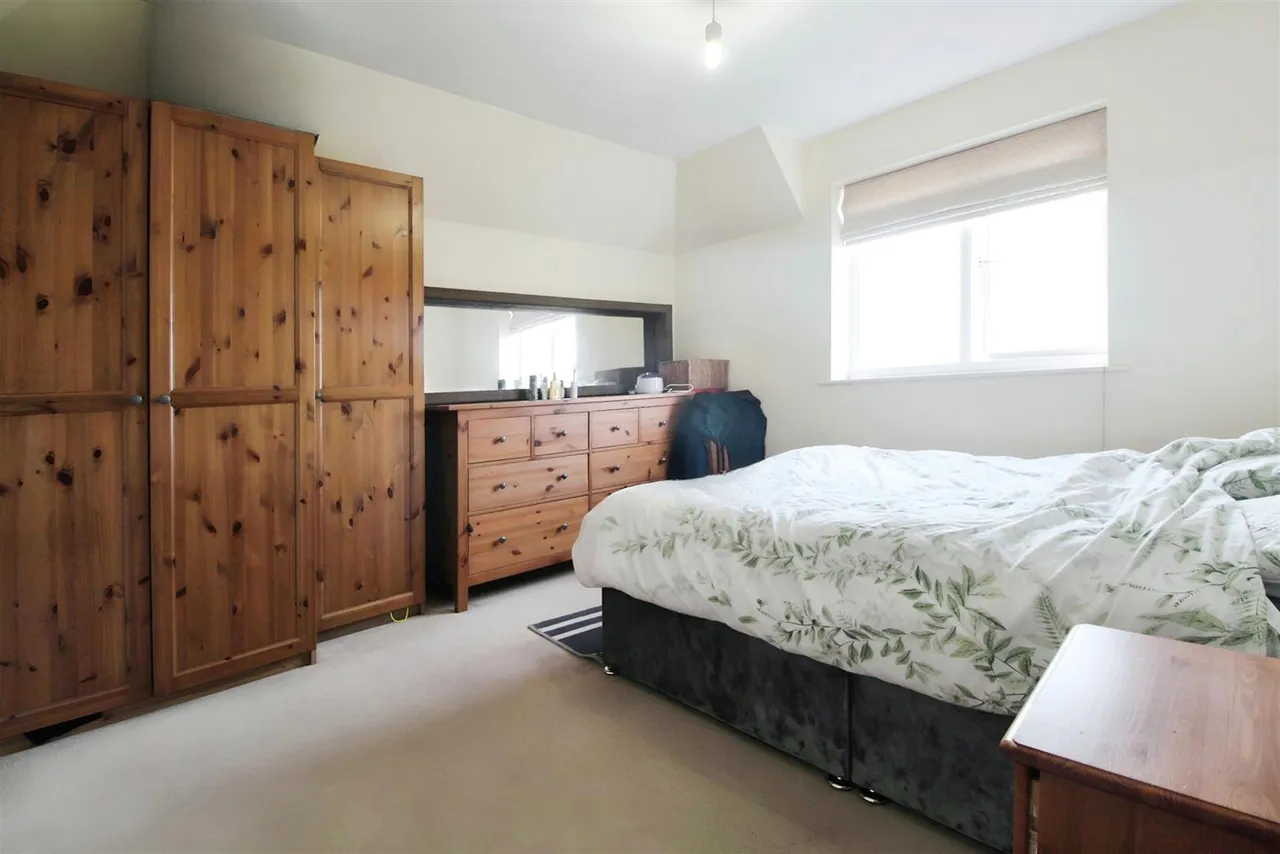Bower Way, Slough, photo 5