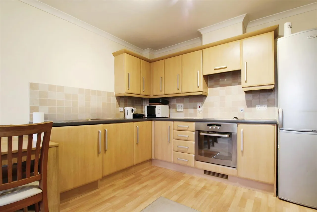 Bower Way, Slough, photo 4