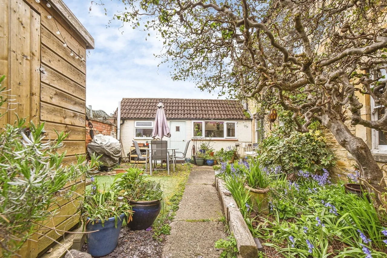 4 bed house for sale, Wood Street, Calne, SN11
