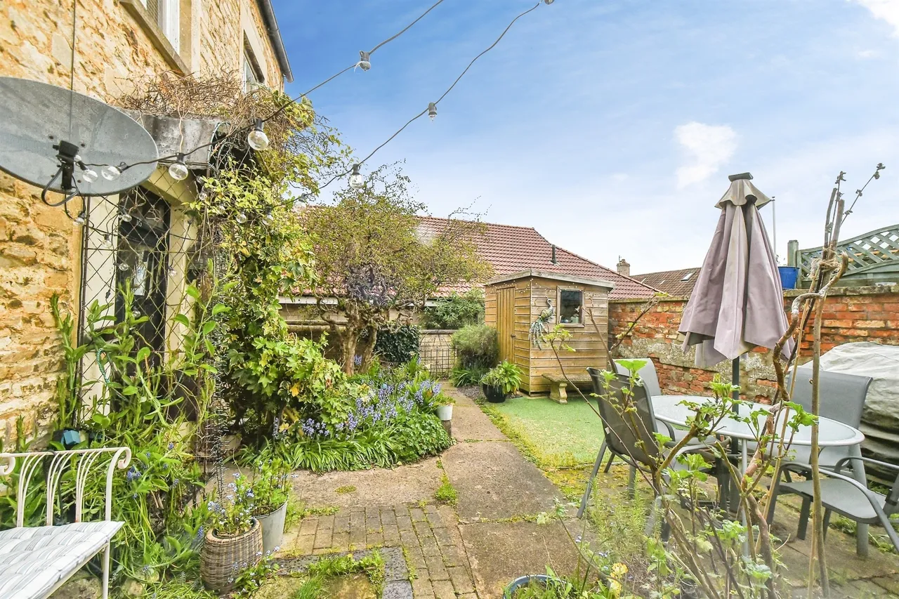 Wood Street, Calne, SN11, photo 14