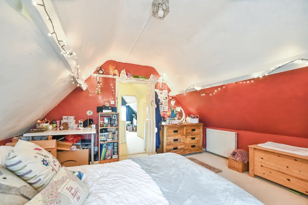 Wood Street, Calne, SN11, photo 12