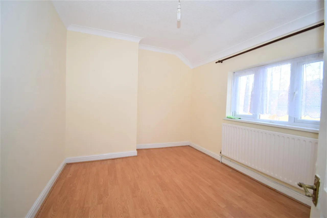 Crescent Road, Dagenham, photo 5