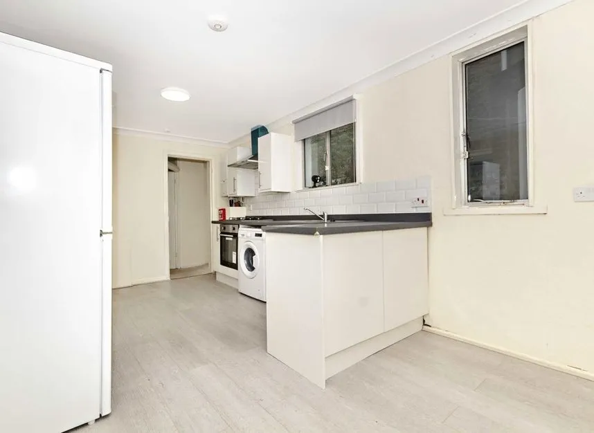 Askew Road, Shepherds Bush, W12, photo 3