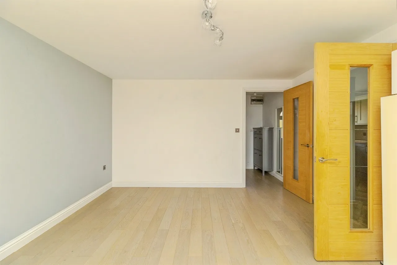 Cadeby Court, Broughton, MK10, photo 8