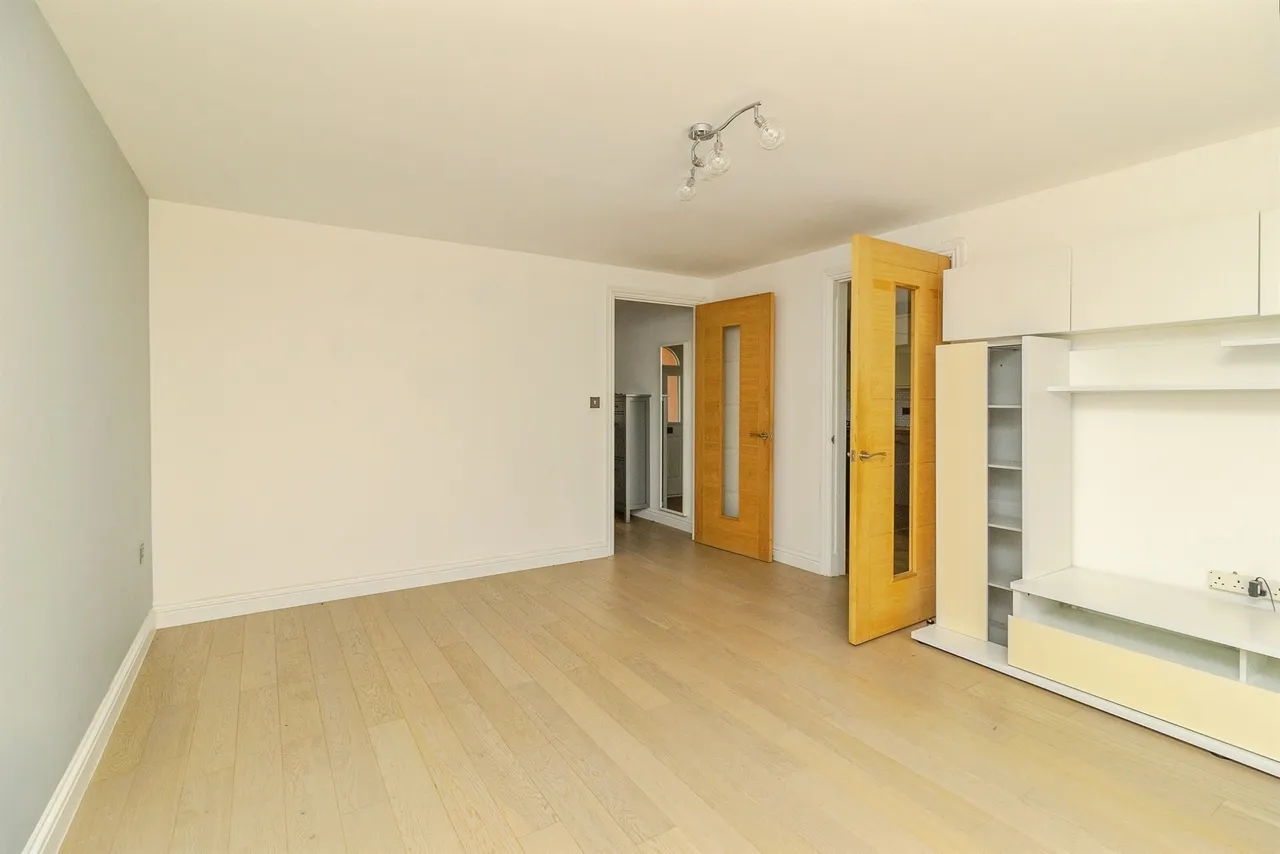 Cadeby Court, Broughton, MK10, photo 7