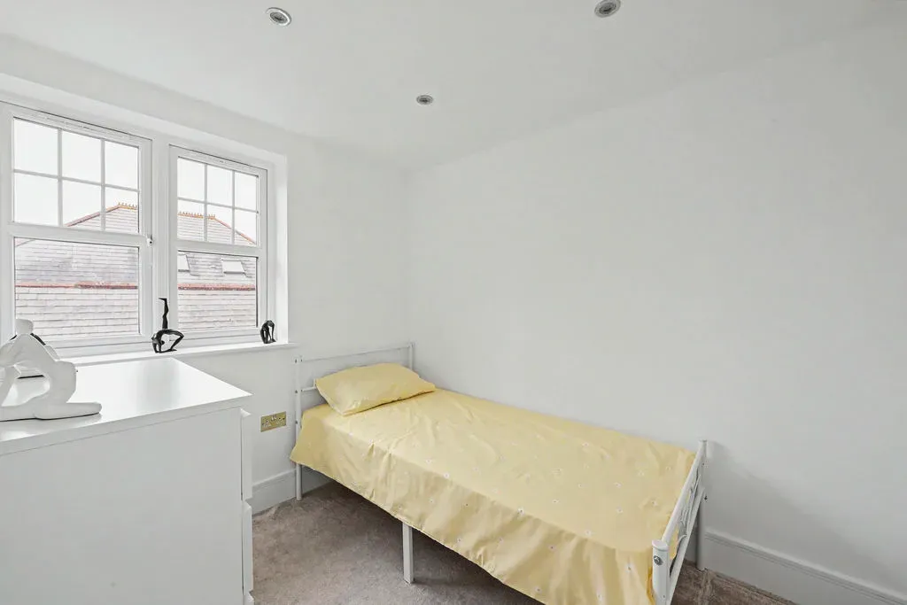 London Road, Aston Clinton, Buckinghamshire, HP22 5LB, photo 7
