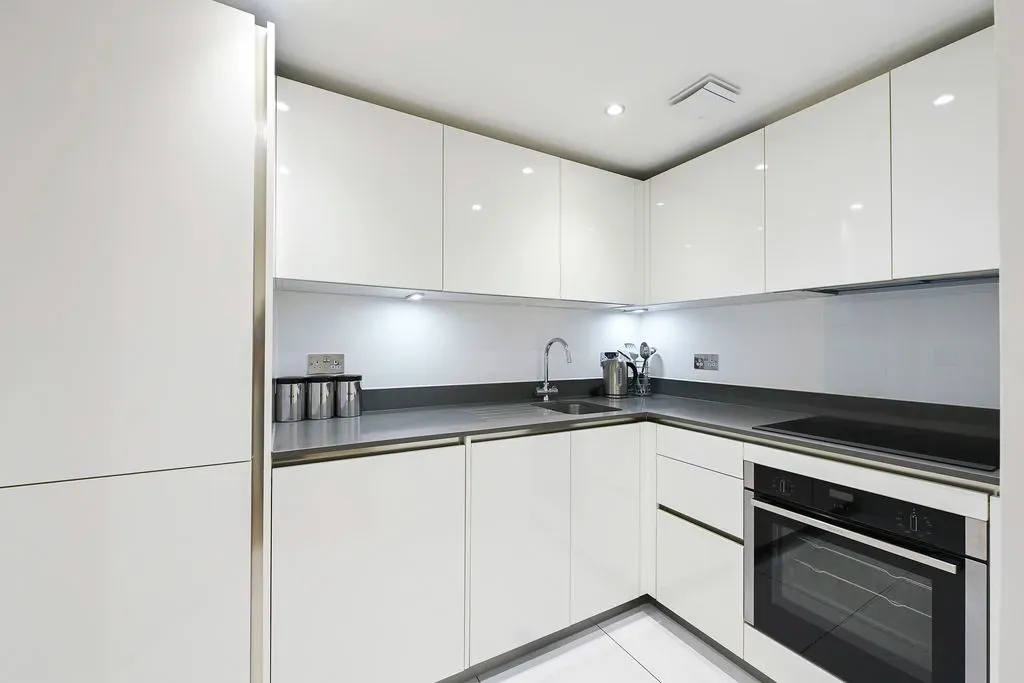 London Road, Aston Clinton, Buckinghamshire, HP22 5LB, photo 3