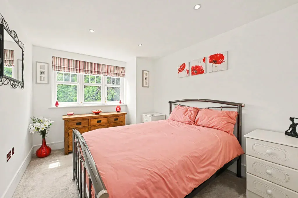 London Road, Aston Clinton, Buckinghamshire, HP22 5LB, photo 6