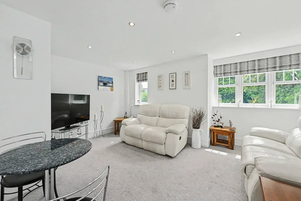 London Road, Aston Clinton, Buckinghamshire, HP22 5LB, photo 10