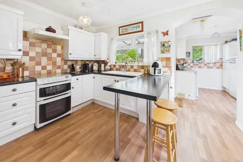 Thackeray Road, Clevedon, BS21, photo 4