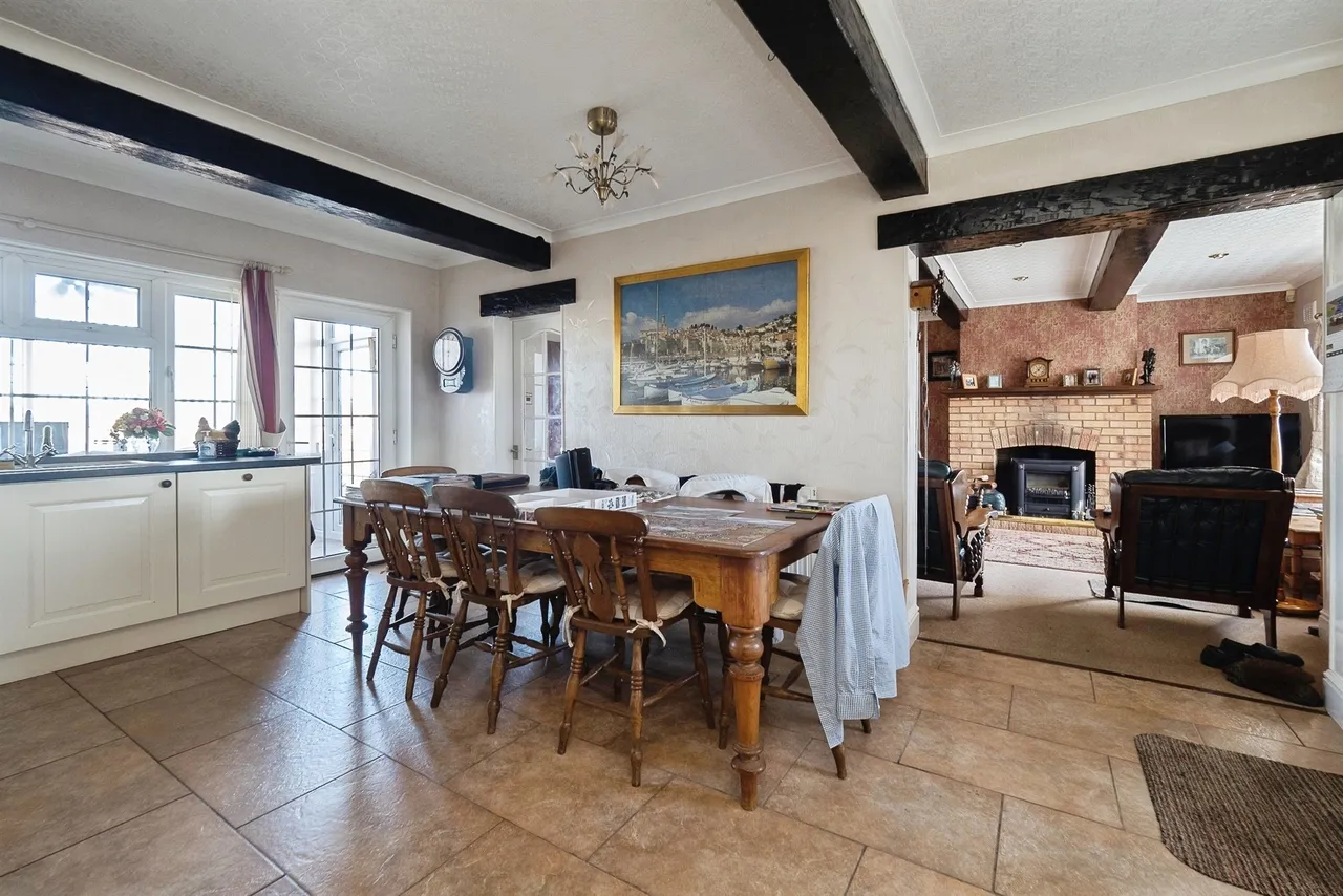 Routh, Beverley, photo 5