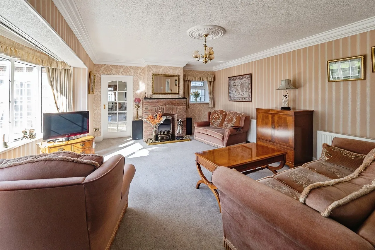 Routh, Beverley, photo 7