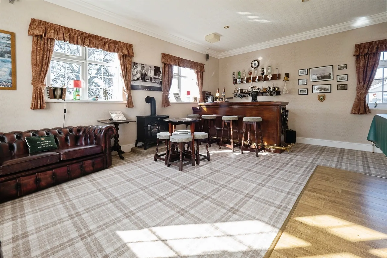 Routh, Beverley, photo 10