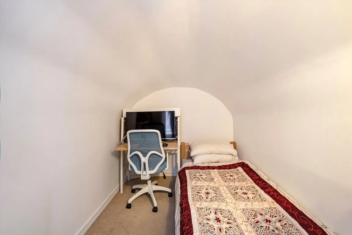 Alderney Street, Pimlico, SW1V, photo 9