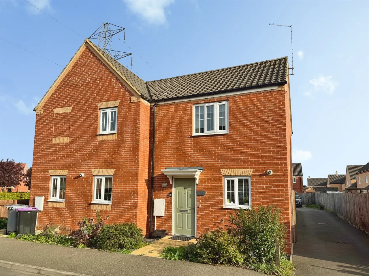 2 bed house for sale, Newmarket Avenue, Bourne, PE10