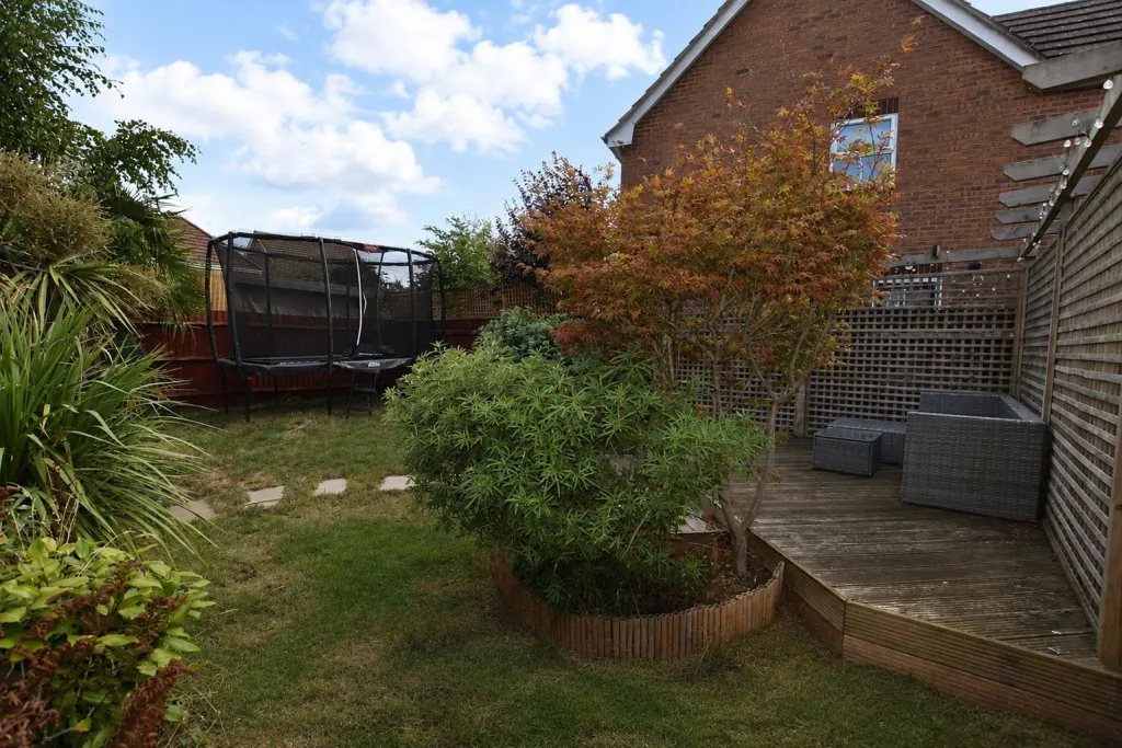 Longmeadow, Wootton Fields, photo 18