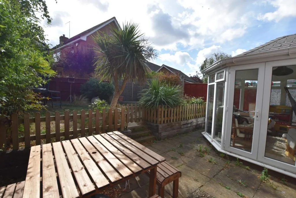 Longmeadow, Wootton Fields, photo 19