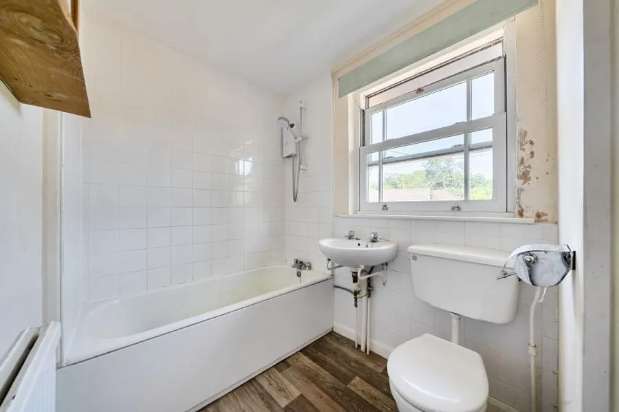 Bath Road, Woolhampton, RG7, photo 8