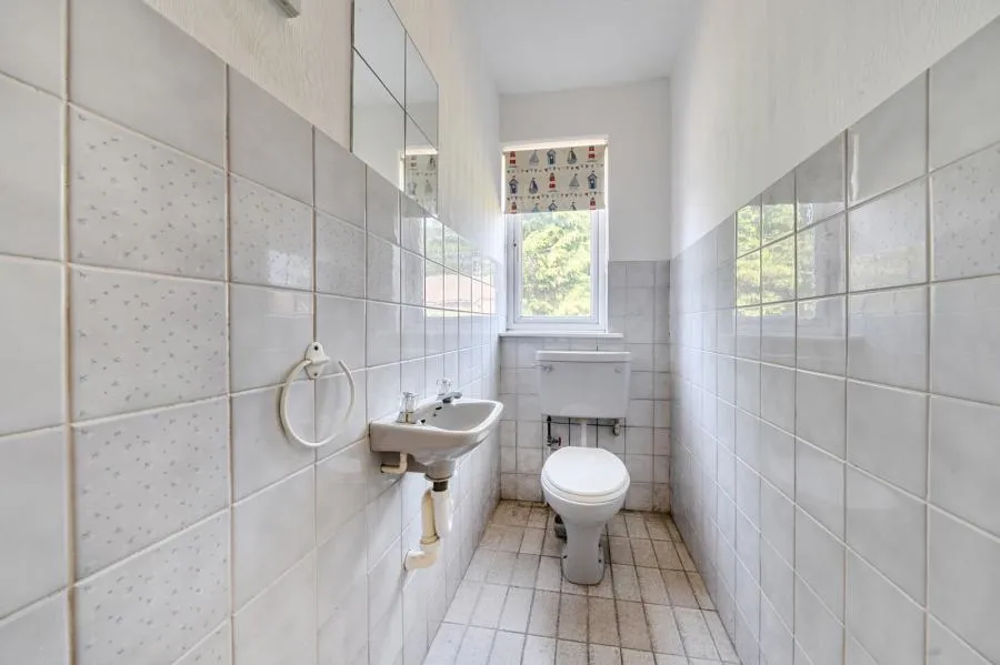 Bath Road, Woolhampton, RG7, photo 9