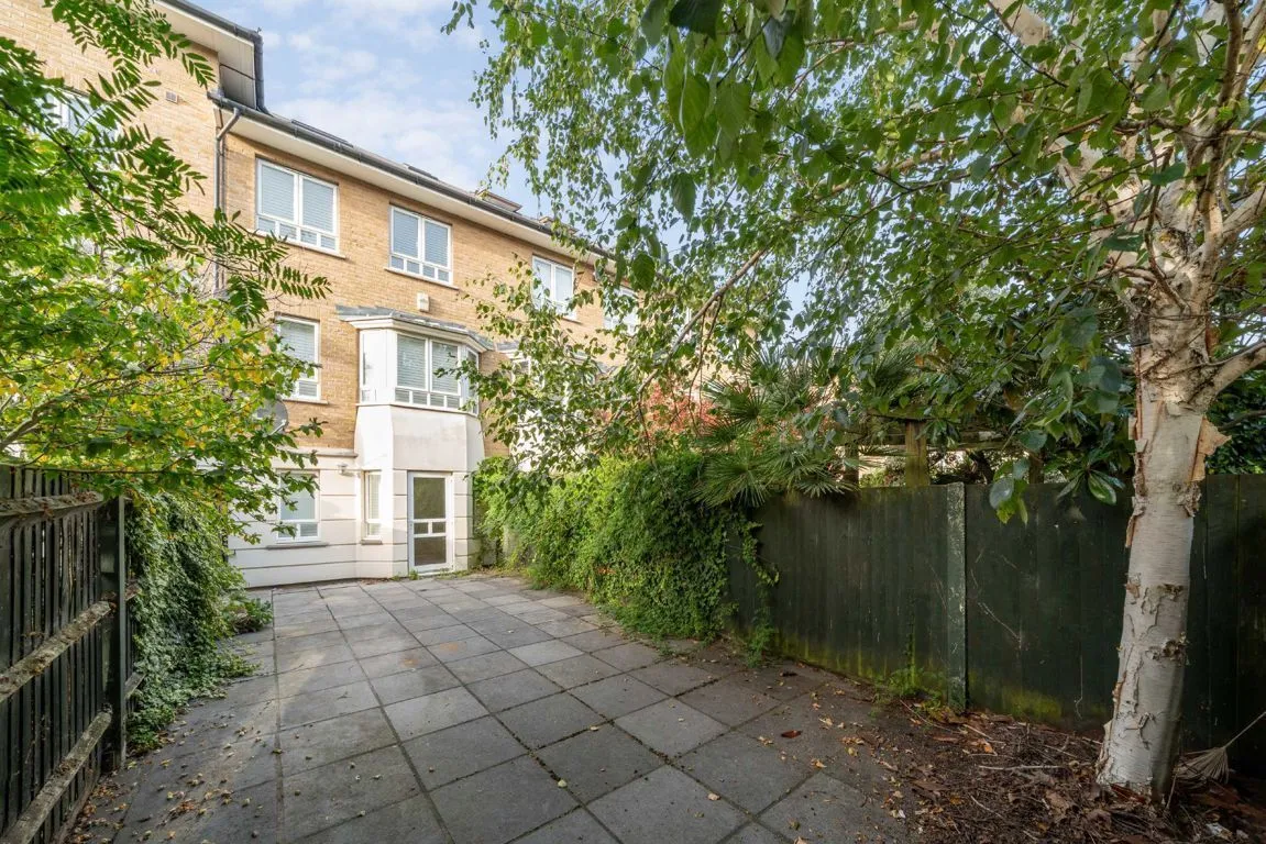May Bate Avenue, KT2, photo 4