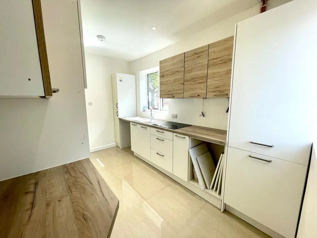 3 bed house to rent, Addison Crescent, M16