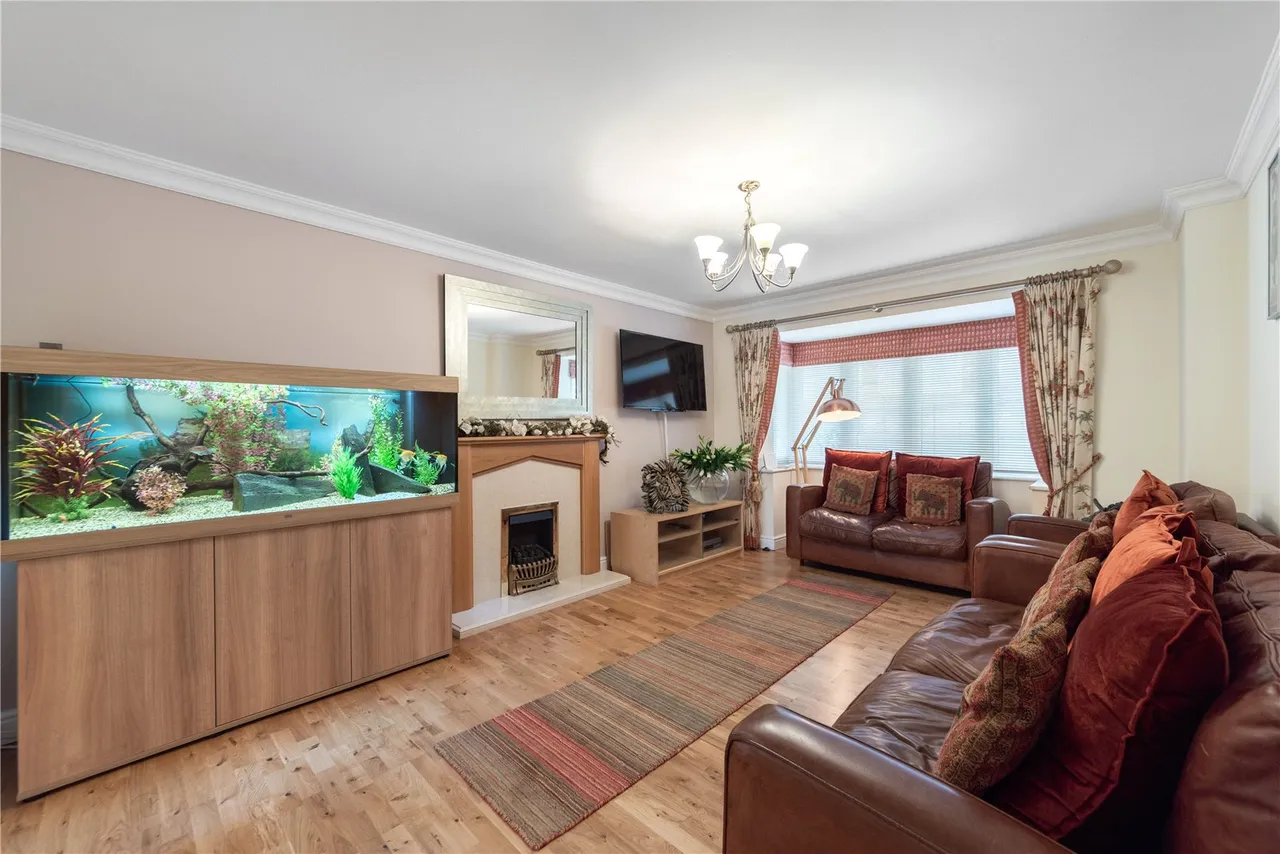 Kenneth Vincent Close, Redditch, Worcestershire, B97 5TZ, photo 2